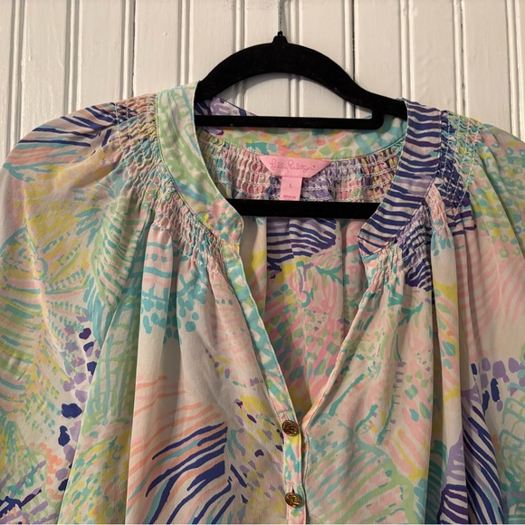 Lilly Pulitzer 100% Silk Pastel Print Smocked Long Sleeve Elsa Blouse Size L - Picture 4 of 11